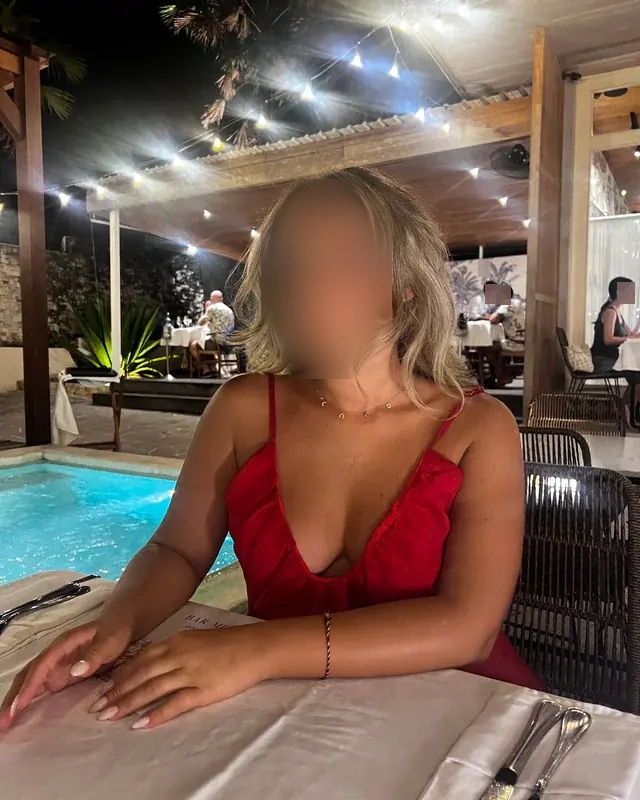 Manon - Image 2