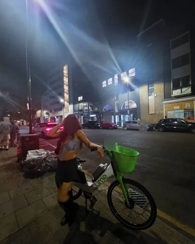 Éva - Image 4