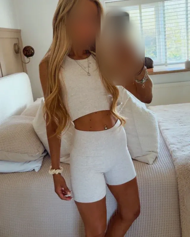 Nadia - Image 1